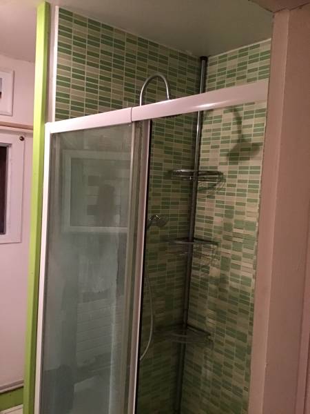 avant de remplacer une douche non accessible