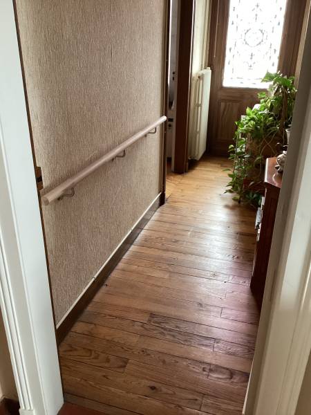 Barre de maintien pour sécuriser un logement à Bordeaux 33