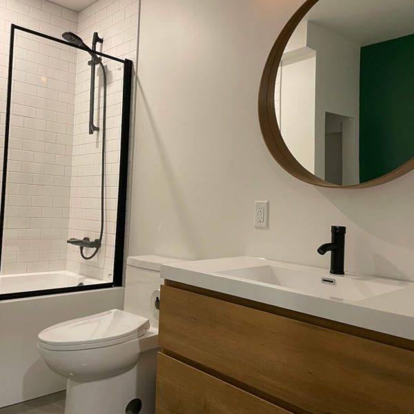 Quelles sont les solutions économiques pour rénover une salle de bain à petit budget à Eysines 33320 ?  Vous souhaitez donner un coup de jeune à votre salle de bain à Eysines sans vous ruiner ? De nombreuses solutions économiques existent pour réaliser un