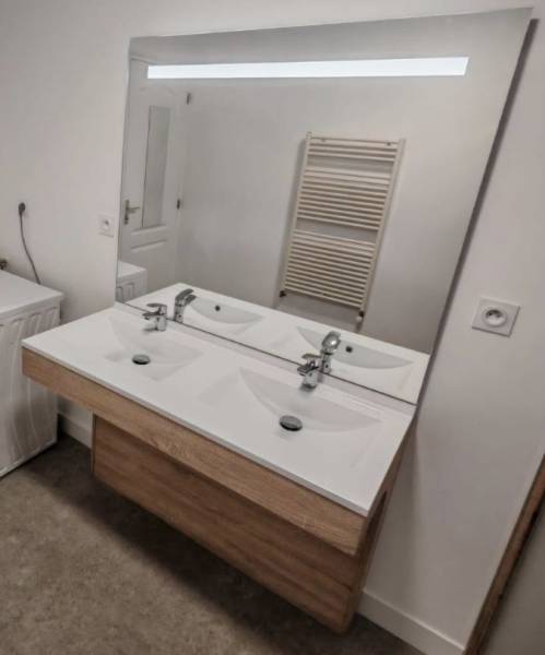 Meuble vasque avec mitigeur miroir et douche sénior Bordeaux 