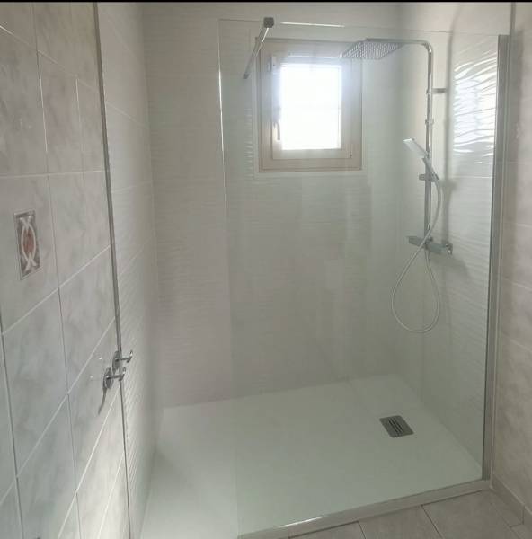 Aménager une salle de bain en douche sénior Bordeaux 33000