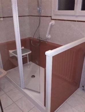 remplacer sa baignoire par une douche accessible pour sénior 