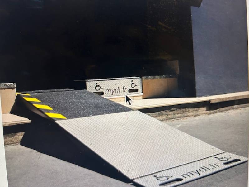 Rampe d'accès extérieur à Bordeaux pour sécuriser le logement 