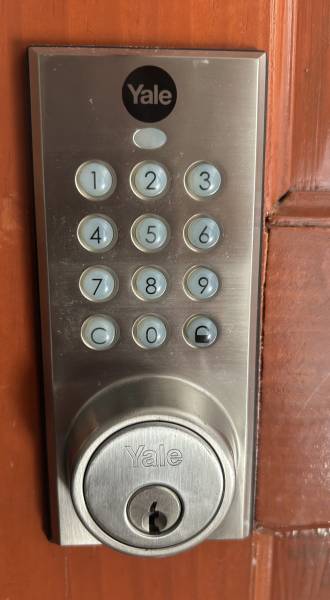 Devis pour ferme porte automtique pour sénior en Gironde 33