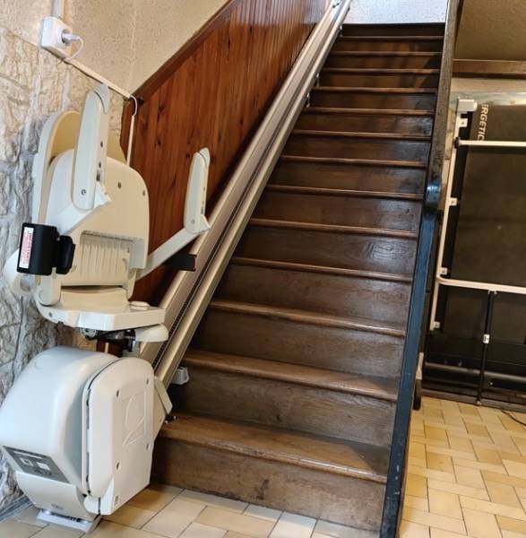 Monte escalier  pour sénior et PMR à Bordeaux 33 